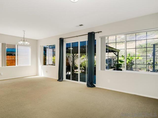 460 Chardonnay Court, San Marcos CA: https://media.crmls.org/mediaz/1af44796-b70f-438d-a879-2072b7a6d79c.jpg