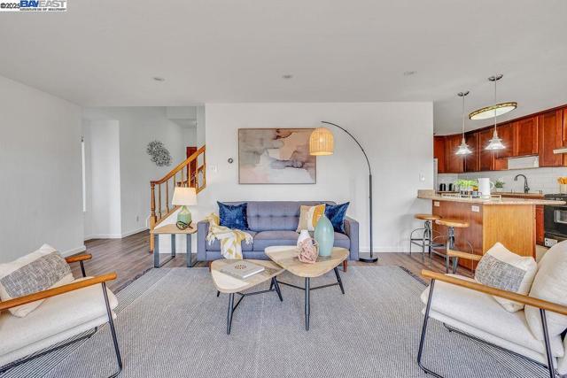 21917 Nugget Canyon Dr, Castro Valley CA: https://media.crmls.org/mediaz/1af47f6c-109d-443a-93b1-7cd2b3c93383.jpg