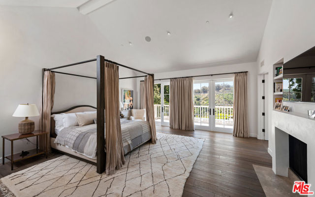 Drew Fenton | 1319 AMALFI Drive Pacific Palisades CA | MLS: 7309642