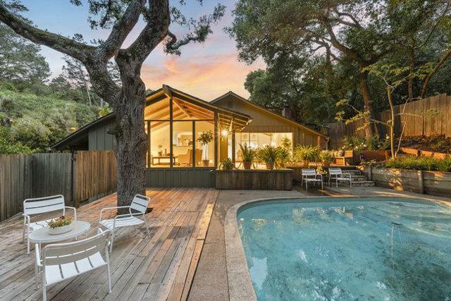 300 Chesham Avenue, San Carlos CA: https://media.crmls.org/mediaz/1af61d83-f5b7-4549-be4a-c2e69f9797b9.jpg