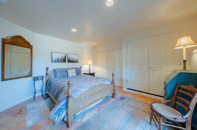 15847 Pleasant Valley Lane, Salinas CA: https://media.crmls.org/mediaz/1af66745-37f1-4faf-9c86-527e4b07c45c.jpg