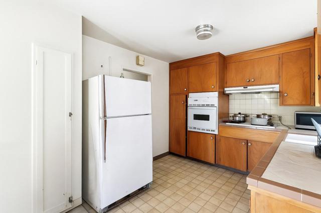 411 Dunster Drive, Campbell CA: https://media.crmls.org/mediaz/1af691a2-5fc7-4b80-8e12-a19500162698.jpg