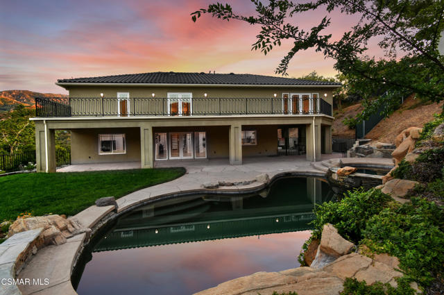 29677 Mulholland Highway, Agoura Hills CA: https://media.crmls.org/mediaz/1af69b05-263f-4608-b4ea-31472aa5c9c6.jpg