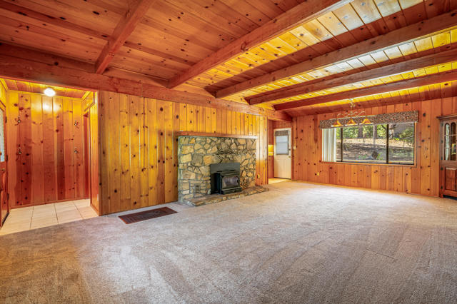 52551 Pine Ridge Road, Idyllwild CA: https://media.crmls.org/mediaz/1af73c56-ce0d-49c5-b02b-c3a445d484c0.jpg