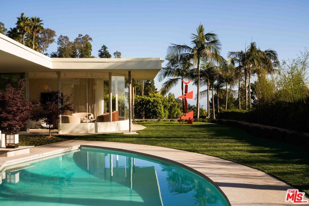 1865 Loma Vista Drive