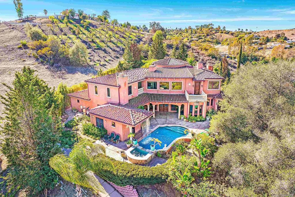 4633 Olive Hill Rd, Fallbrook, CA 92028