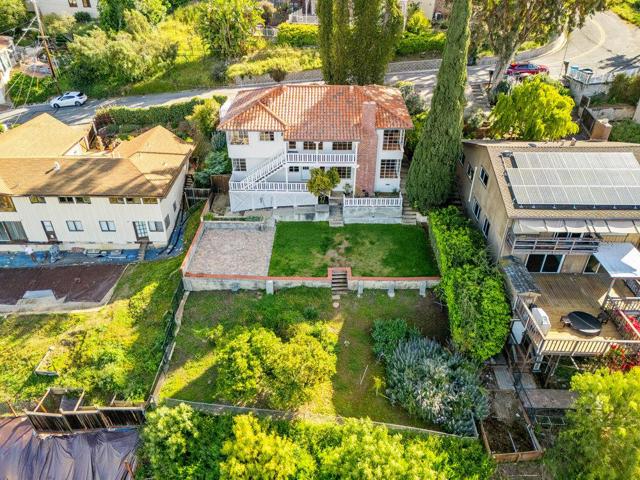 15711 Highland Drive, San Jose CA: https://media.crmls.org/mediaz/1afaff5a-da50-4ce6-81f2-738c3ef75273.jpg