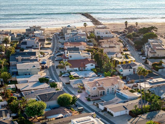 1257 Devon Lane, Ventura CA: https://media.crmls.org/mediaz/1afbbbcc-929b-42e0-bdc1-67a03532b0aa.jpg