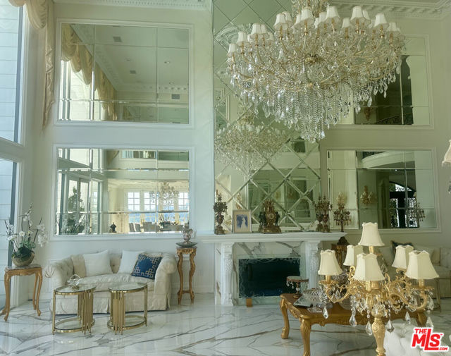 12408 Ridge Road, Los Angeles CA: https://media.crmls.org/mediaz/1afc8cce-cf28-4f22-9418-8bf75c579e05.jpg