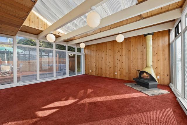 881 Terry Street, Monterey CA: https://media.crmls.org/mediaz/1afd1ce2-5d20-4855-922f-eb73ee220514.jpg