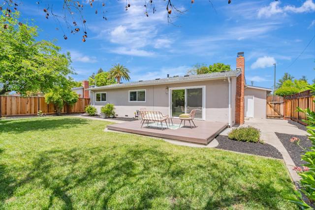 1070 Boise Drive, Campbell CA: https://media.crmls.org/mediaz/1afdf19a-98d8-4a52-941b-d7dec2f32c4f.jpg