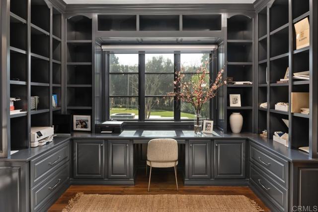 16625 Via Lago Azul, Rancho Santa Fe CA: https://media.crmls.org/mediaz/1afe65b9-8701-44db-81e0-be527eeeb03b.jpg