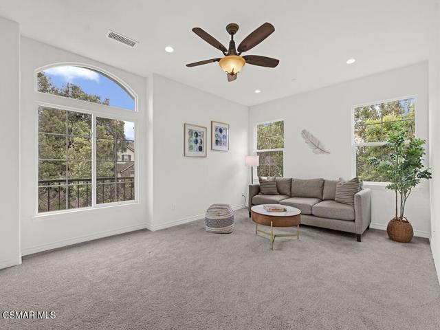 5455 Via Olas, Newbury Park CA: https://media.crmls.org/mediaz/1afeb876-d008-47f6-ac51-0ef479eecdbd.jpg