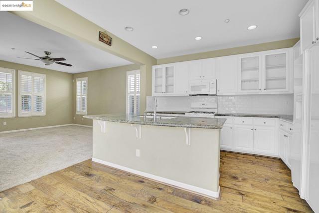 2743 Cathedral Cir, Brentwood CA: https://media.crmls.org/mediaz/1afee087-2304-4c39-89c4-1e14b2c2c548.jpg