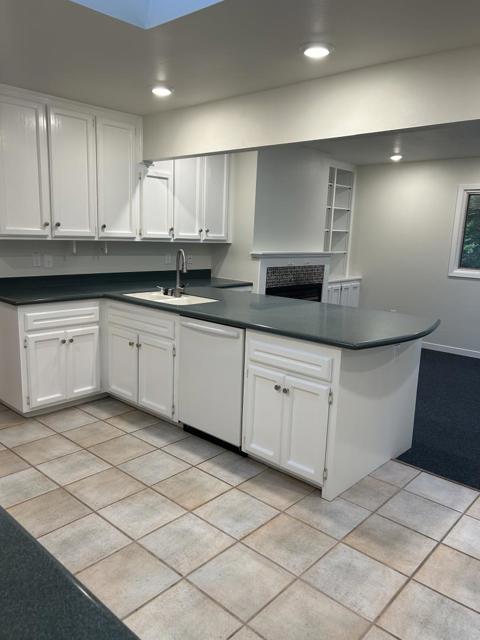 254 Mountain View Avenue, San Rafael CA: https://media.crmls.org/mediaz/1b006d1c-8fd8-4d4b-99e3-0cfc731c1cef.jpg