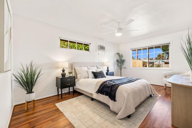 42245 Kansas Street, Palm Desert CA: https://media.crmls.org/mediaz/1b01c422-99fb-4036-b735-c3022a9349c9.jpg