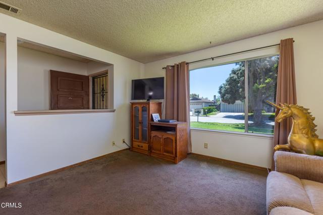 Detail Gallery Image 4 of 15 For 3001 Oarfish Ln, Oxnard,  CA 93035 - 3 Beds | 2 Baths