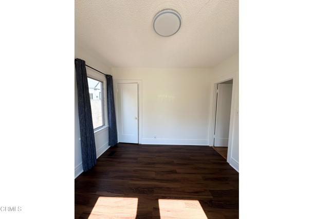 1255 N Dominion Avenue, Pasadena CA: https://media.crmls.org/mediaz/1b02efea-ad60-45f9-bb7f-18812dc84ed9.jpg