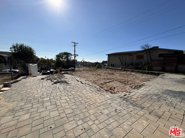 16101 Alcima Avenue photo 5