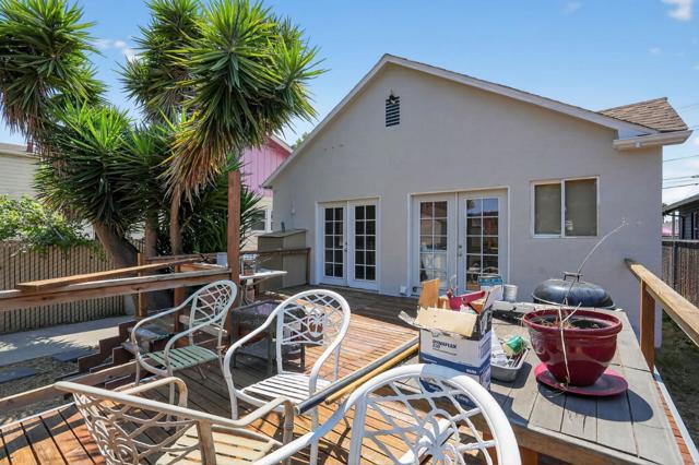 7000 Arthur Street, Oakland CA: https://media.crmls.org/mediaz/1b037975-02c0-4d14-b991-12a28734b121.jpg