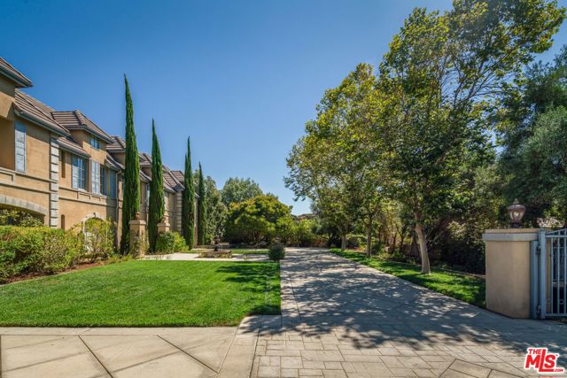 22505 La Quilla Drive photo 3