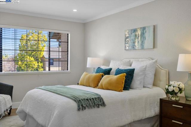 43163 Grimmer Ter, Fremont CA: https://media.crmls.org/mediaz/1b048730-5c50-4e8d-97e2-0678c65ccb1c.jpg