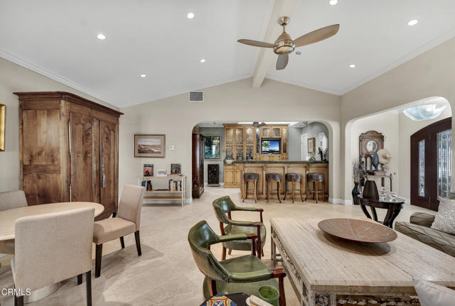 9999 Wornom Avenue, Sunland CA: https://media.crmls.org/mediaz/1b0543c4-6692-411e-b7fb-47feca0b9da5.jpg