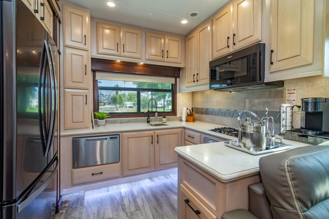 69411 Ramon Road, Cathedral City CA: https://media.crmls.org/mediaz/1b068362-50e9-43ba-b7ad-88dba0acbc46.jpg