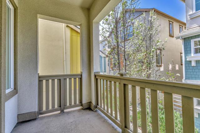 38118 Luma Terrace, Newark CA: https://media.crmls.org/mediaz/1b070d13-bbb4-4e3a-b2d4-b5d792cac419.jpg