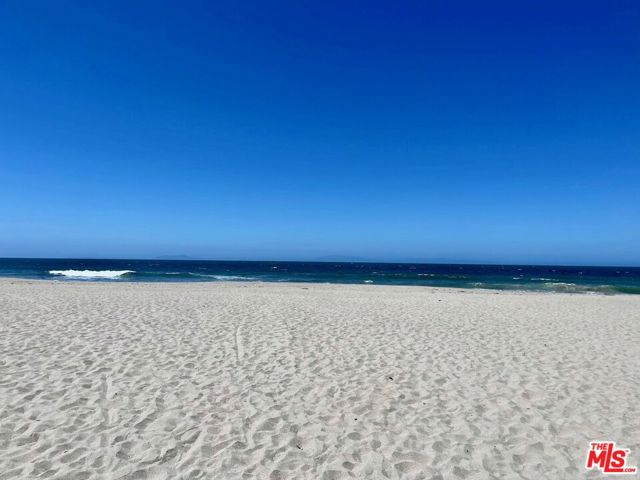 Gorgeous Beach is only 1 mile away