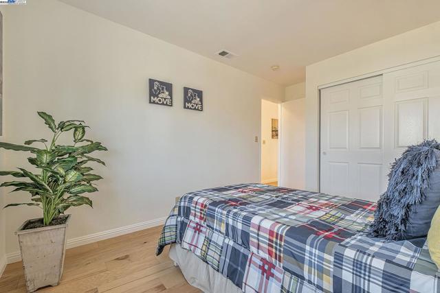 4834 Garnet Cmn, Fremont CA: https://media.crmls.org/mediaz/1b082249-62f2-4e2a-97d9-07f919528339.jpg