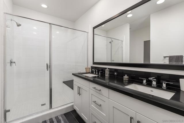 2563 State St, Carlsbad CA: https://media.crmls.org/mediaz/1b0831f3-15e6-4f54-8c93-980c4909e567.jpg