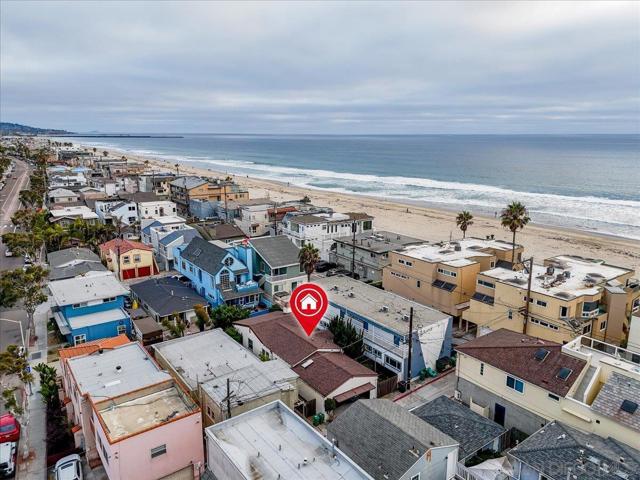 724 Ormond, San Diego CA: https://media.crmls.org/mediaz/1b083fad-342f-40bc-ab94-d6b69826aee6.jpg