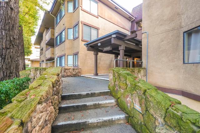 Image 1 of 55 For 26937 Hayward Blvd  217