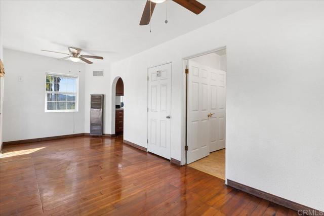 Image 17 of 48 For 10354 Prospect Avenue