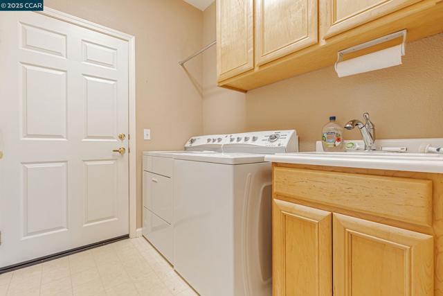 631 Baldwin Drive, Brentwood CA: https://media.crmls.org/mediaz/1b092465-b7e8-4139-84b6-642fad25e48e.jpg