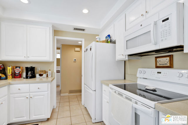 Image 11 of 31 For 2495 Miramonte Circle E