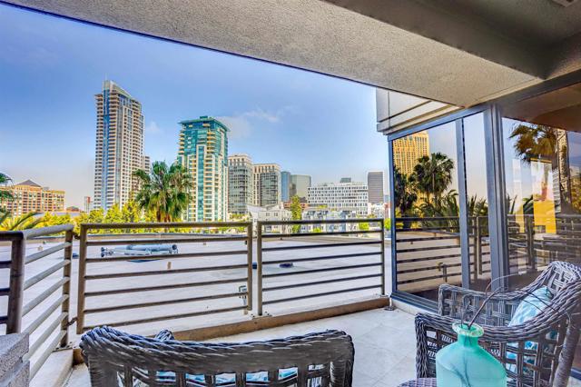 100 Harbor Dr, San Diego CA: https://media.crmls.org/mediaz/1b0bbb48-8ec3-4b5f-ae33-10a78e5e6abf.jpg