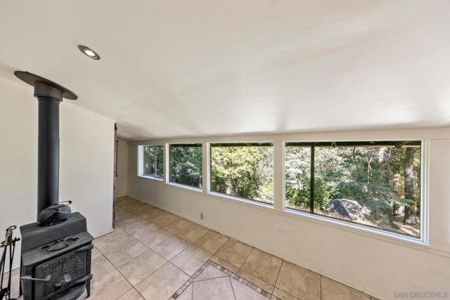 33613 Bailey Meadows Road, Palomar Mountain CA: https://media.crmls.org/mediaz/1b0c143e-49db-4955-b706-d4f98407b100.jpg