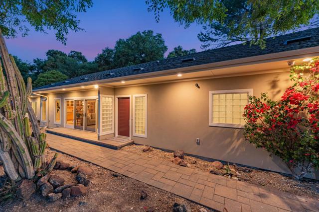 15010 Larga Vista Drive, Los Gatos CA: https://media.crmls.org/mediaz/1b0c8e6e-61c9-4138-b65b-d5b9bd1252a7.jpg
