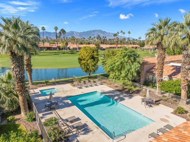 76431 Violet Circle, Palm Desert CA: https://media.crmls.org/mediaz/1b0ccf88-8d6f-48cb-9593-62222b095a9e.jpg