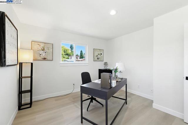 1739 E 22Nd St, Oakland CA: https://media.crmls.org/mediaz/1b0d2a6e-06a5-4e81-82ac-cbfe4012788f.jpg