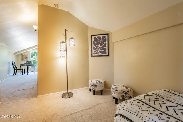 6564 La Cumbre Road, Somis CA: https://media.crmls.org/mediaz/1b0d5c27-4469-405d-9864-9b8d58e271b3.jpg