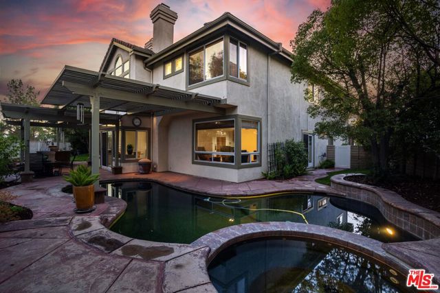 27350 Landon Place, Valencia CA: https://media.crmls.org/mediaz/1b0dad9a-a405-4ceb-ab5d-a1cab05a9a95.jpg
