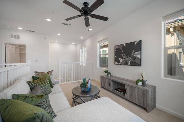 712 Baxter Way, Gilroy CA: https://media.crmls.org/mediaz/1b0ea397-f318-45b9-93a9-1707fbf77f31.jpg