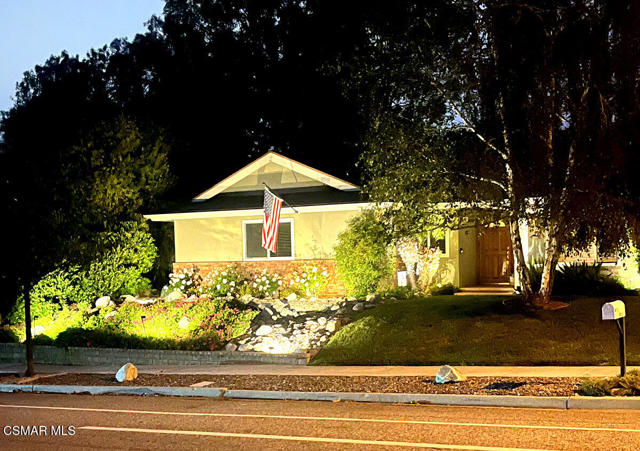 103 W Janss Road, Thousand Oaks CA: https://media.crmls.org/mediaz/1b0eddd5-f498-4663-9610-4e92373bfb39.jpg
