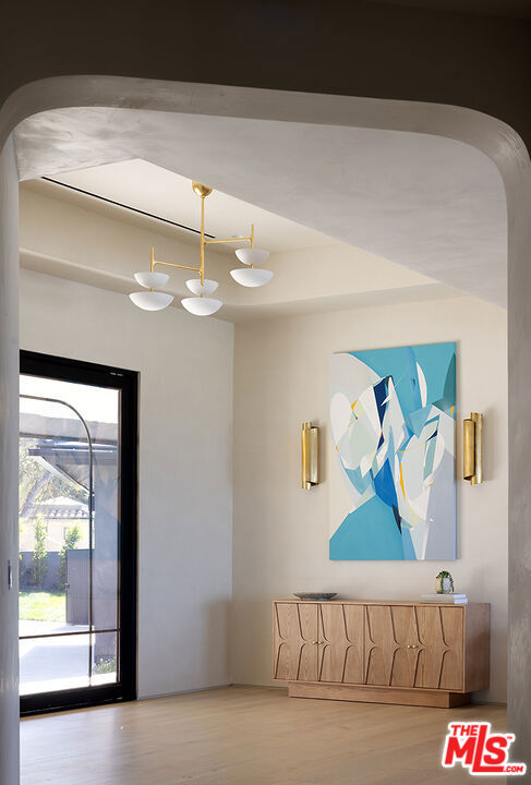 Drew Fenton | 16401 Mulholland Drive Los Angeles CA | MLS: 7706113