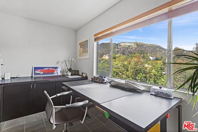 3162 Durand Drive, Los Angeles CA: https://media.crmls.org/mediaz/1b0f0855-56bf-4460-b23d-6c80a4507758.jpg