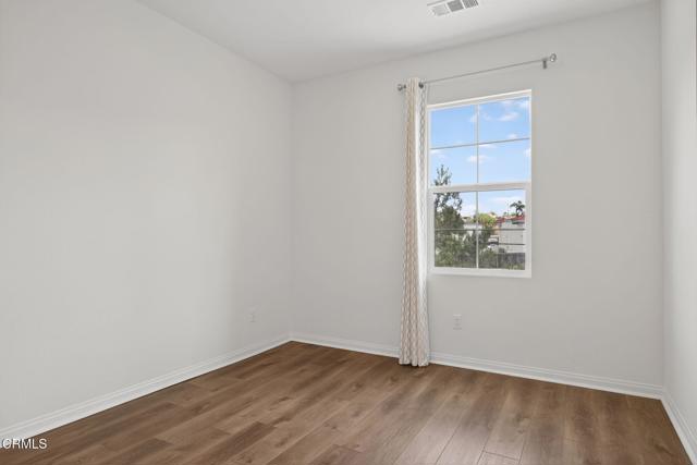 127 Klamath Street, Ventura CA: https://media.crmls.org/mediaz/1b0f7560-da99-4ff0-a23d-c32245f32b99.jpg