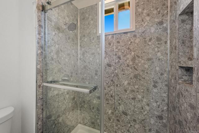593 Paloma Court, Encinitas CA: https://media.crmls.org/mediaz/1b1061bf-4a2a-4d99-8342-9468656e760c.jpg